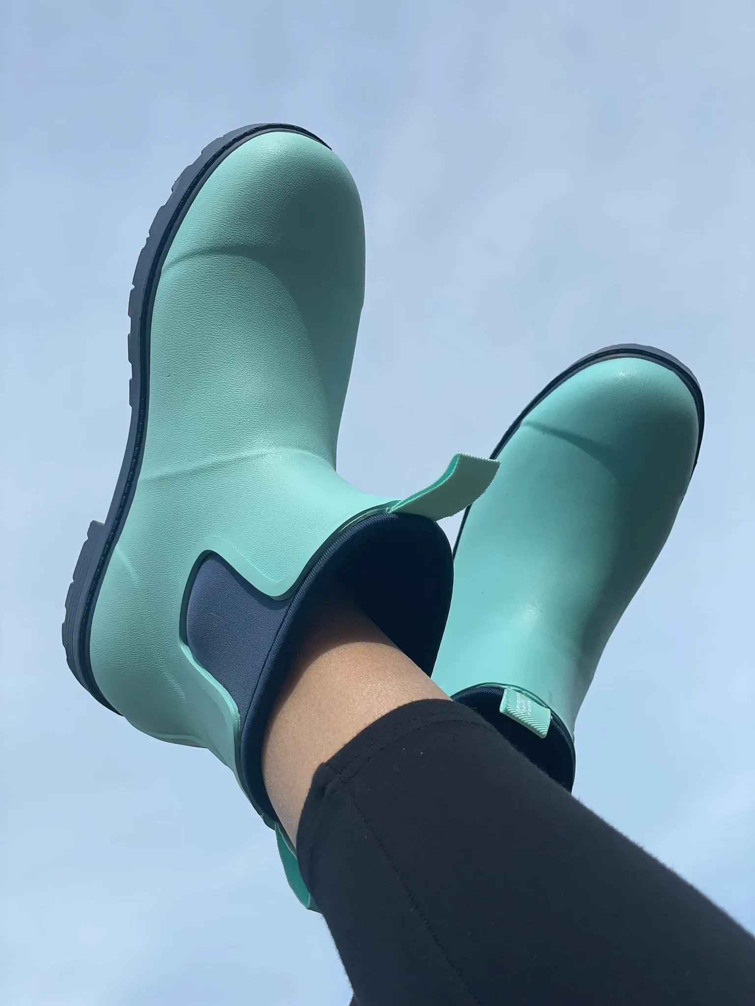 BOOT OUTNABOUT