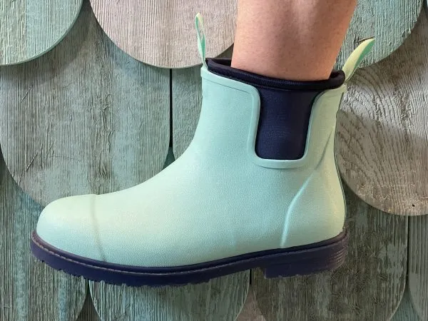 BOOT OUTNABOUT